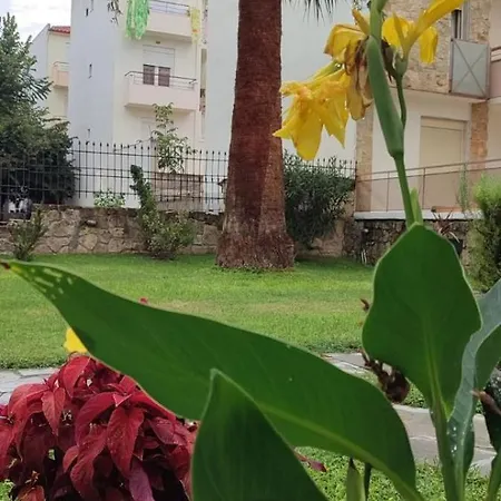 Mitende アパート